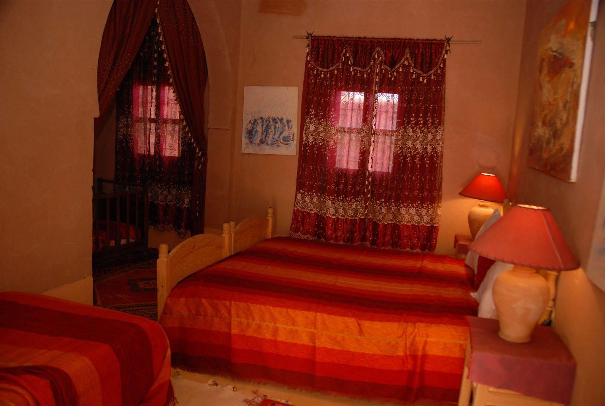 Kasbah Du Peintre Bed & Breakfast Aït Benhaddou Eksteriør bilde